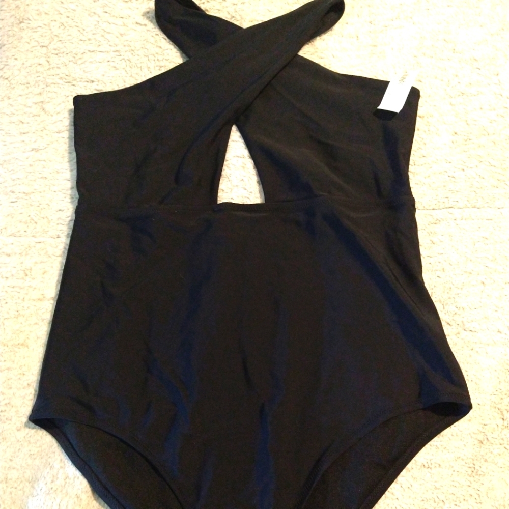 Old Navy black XL women's one piece swimsuit NWT